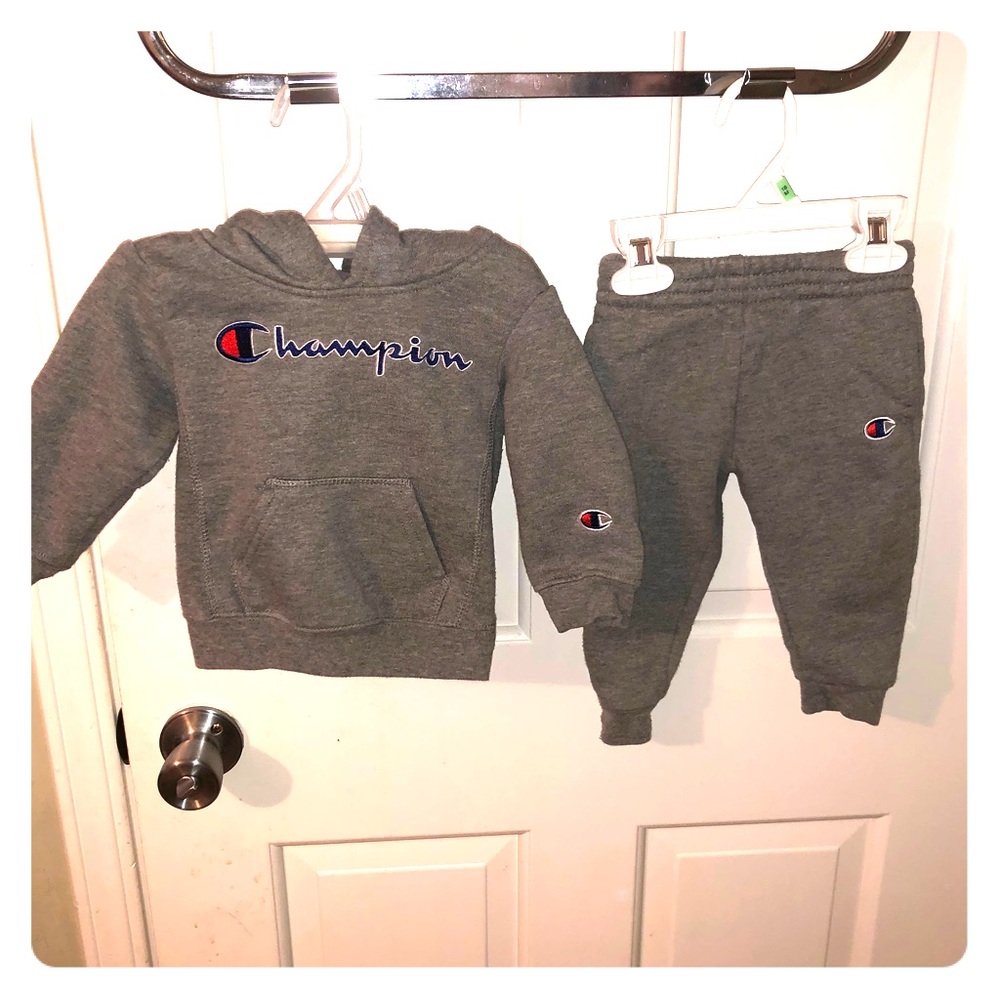 Champion outfit